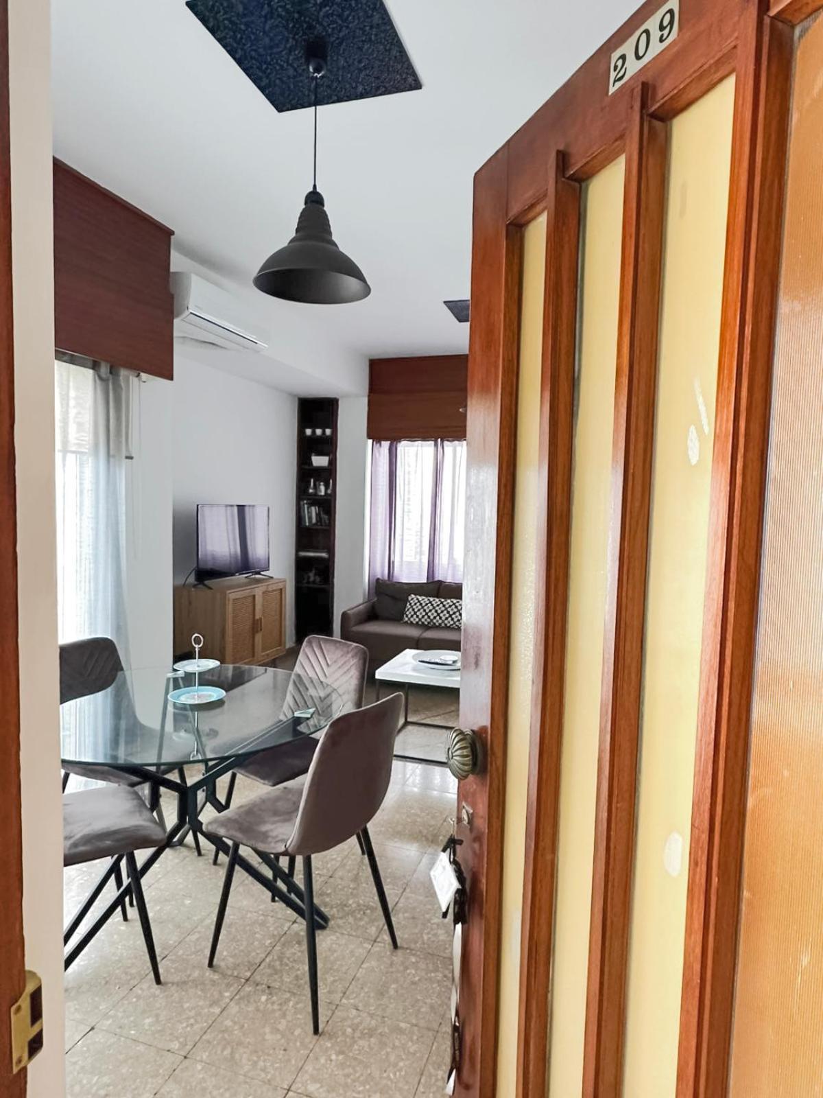 Comfortable Engomi Apartment Nikosia Exterior foto